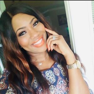 Meet your Posher, Monica